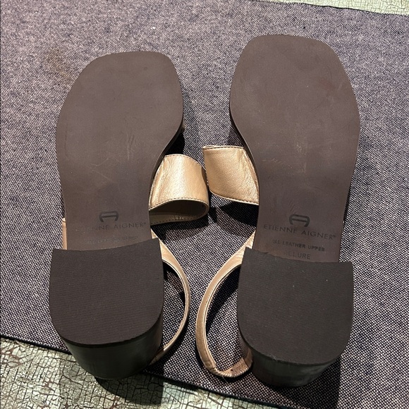 Etienne Aigner Allure Leather Block Heel Sandals 7.5 tan/champagne - Picture 6 of 6